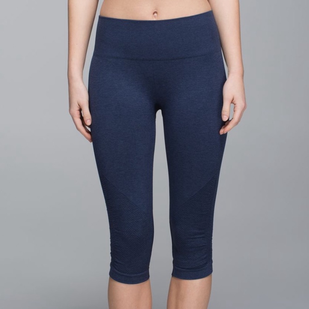 Lululemon In The Flow Crop II